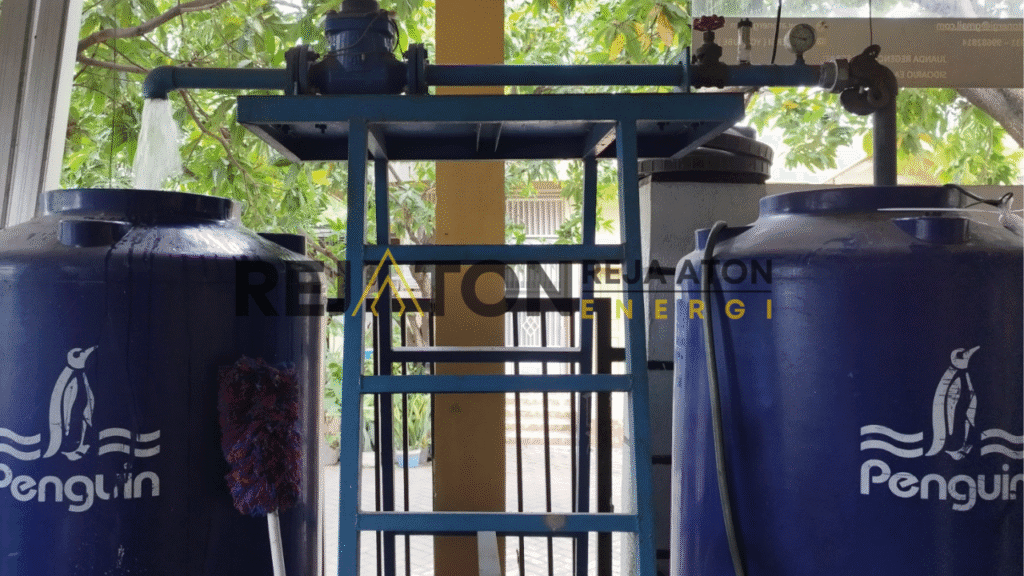 Sistem Air Bersih Komunitas: Integrasi Pompa Lorentz dengan Tandon Elevated, Pompa Air Tenaga Surya, Pompa Surya