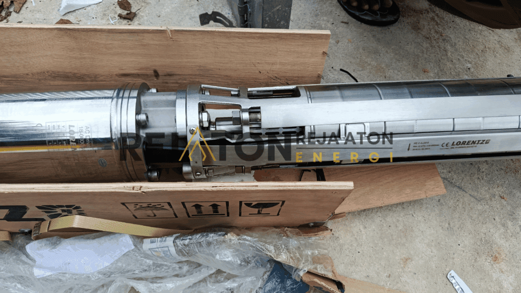 Spesifikasi Pompa Tenaga Surya Head : 80 meter Debit : 4 liter/detik PS24000 8-15 di Muna, Spesifikasi Pompa Lorentz PS2-4000 C-SJ8-15 di Tual, Spesifikasi Pompa Lorentz PS2-1800 5-12 untuk Manokwari, Spesifikasi Pompa Lorentz PS2-1800 C-SJ8-7 untuk Tarakan, Spesifikasi Pompa Lorentz PS2-1800 C-SJ8-7 untuk Tanah Bumbu