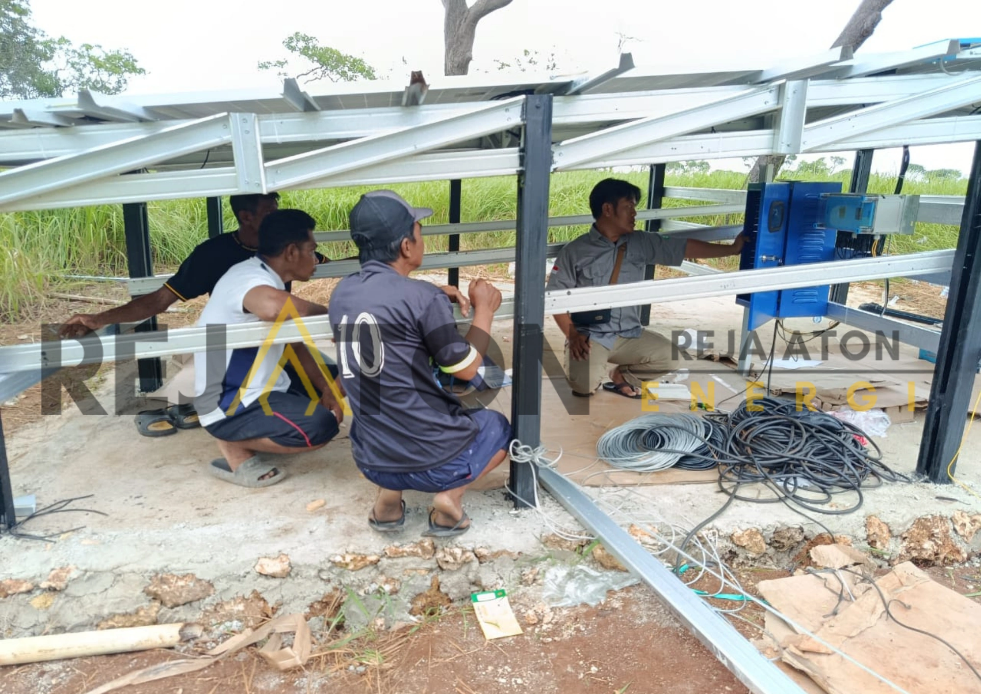 pompa hybrid ACDC tenaga surya